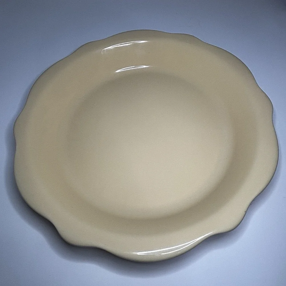Vintage Yellow Scalloped Pie Dish GP Hospitality Ceramic Farmhouse 10.75